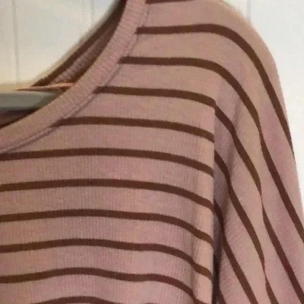 💖 Free People | We The Free Thermal Ruffled Top Size Medium - Picture 4 of 7
